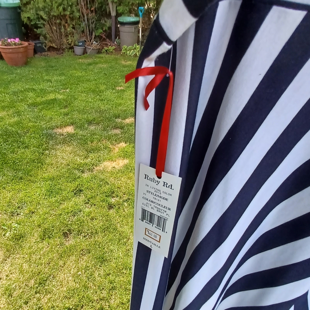 RUBY ROAD soft flowing maxi skirt